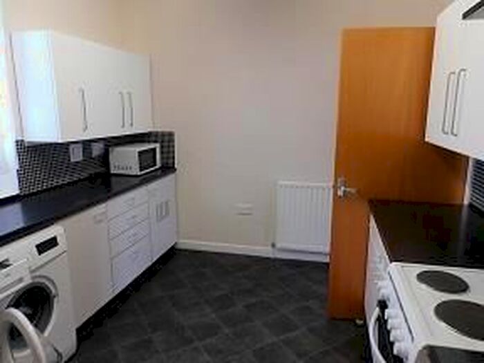 1 Bedroom Flat To Rent In Abbotsford Street, Dundee, DD2