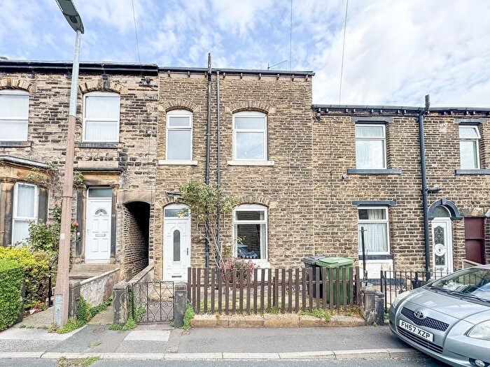 2 Bedroom Terraced House For Sale In Church Lane, Moldgreen, Huddersfield, HD5