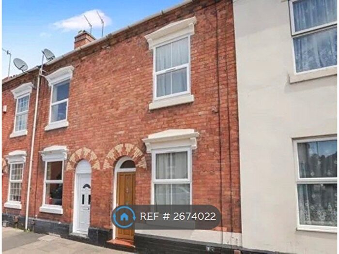 3 Bedroom Terraced House To Rent In Wood Street, Kidderminster, DY11