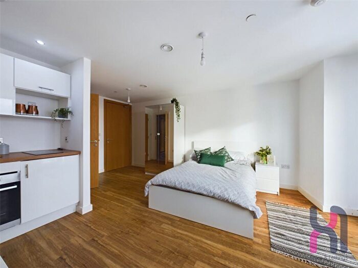 Flat To Rent In The Tower, Plaza Boulevard, Liverpool, L8