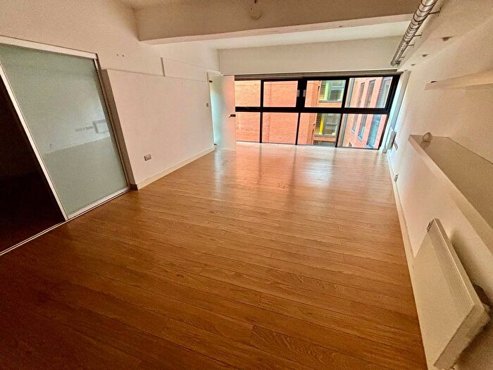 1 Bedroom Flat For Sale In Tenby Street, Birmingham, B1