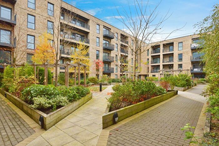 2 Bedroom Flat For Sale In Canal Street, Campbell Park, Milton Keynes, MK9