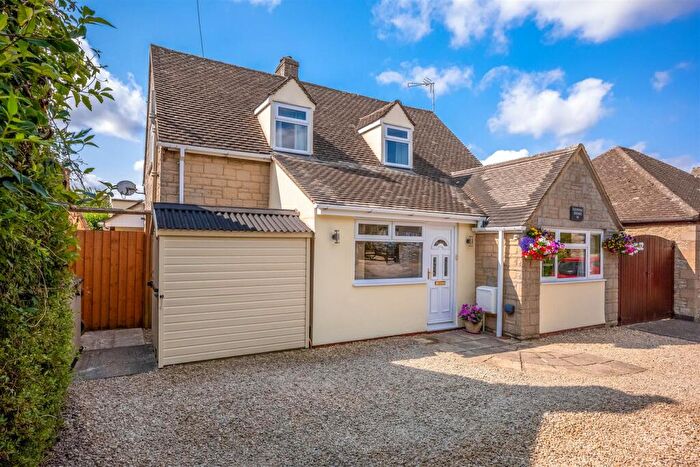 3 Bedroom Detached House For Sale In Lower End, Leafield, OX29