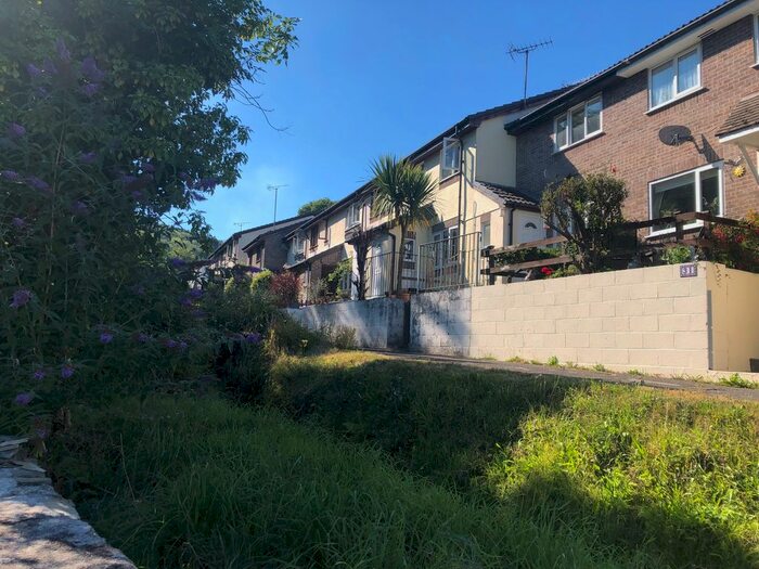 2 Bedroom Property To Rent In Uzella Park, Lostwithiel, PL22