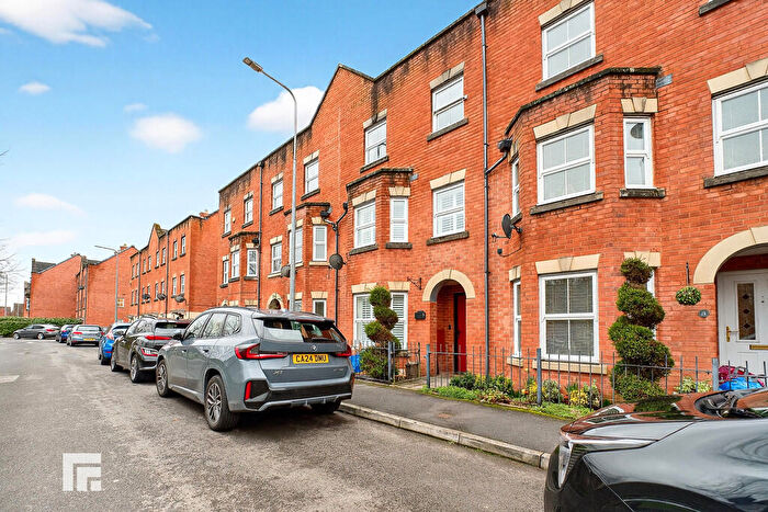 3 Bedroom Town House For Sale In Arudur Hen, Radyr, Cardiff, CF15