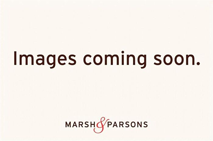 2 Bedroom Flat To Rent In Gideon Road, Battersea, SW11