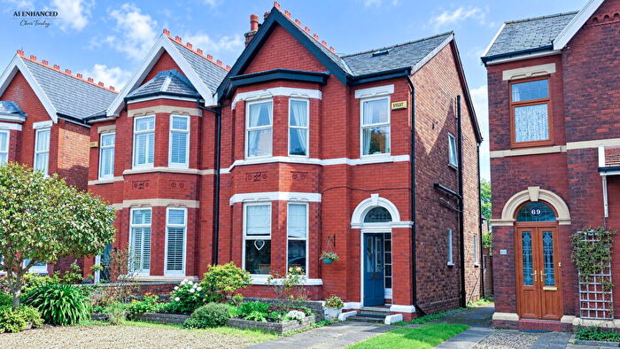 4 Bedroom Semi-Detached House For Sale In Wennington Road, Southport, PR9