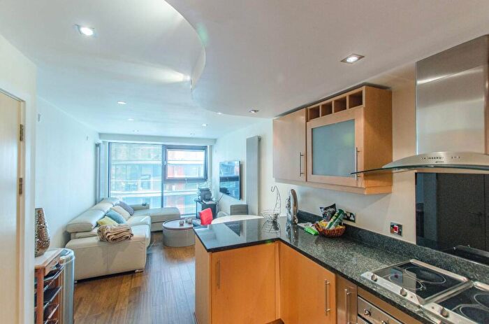 1 Bedroom Flat To Rent In Millharbour, Canary Wharf, London, E14