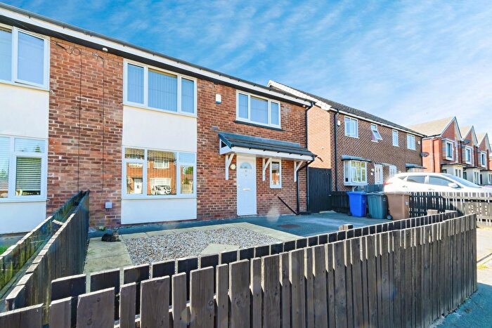 3 Bedroom Semi Detached House To Rent In Greenheys Road, Manchester, M38