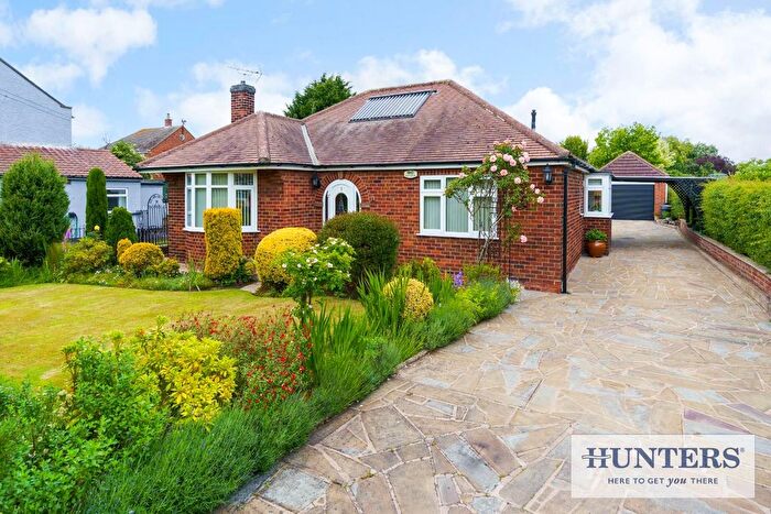 2 Bedroom Detached Bungalow For Sale In The Crescent, Sand Lane, YO8