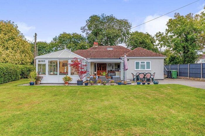 4 Bedroom Detached Bungalow For Sale In Nuneaton Road, Bulkington, CV12