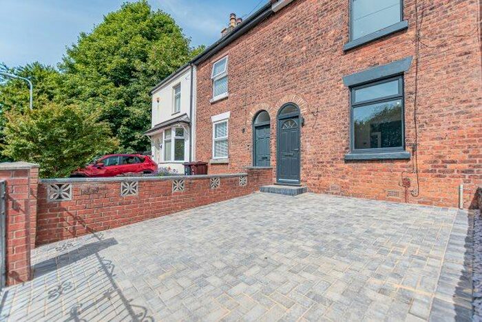 3 Bedroom Property To Rent In Carr Terrace, Prescot, L35