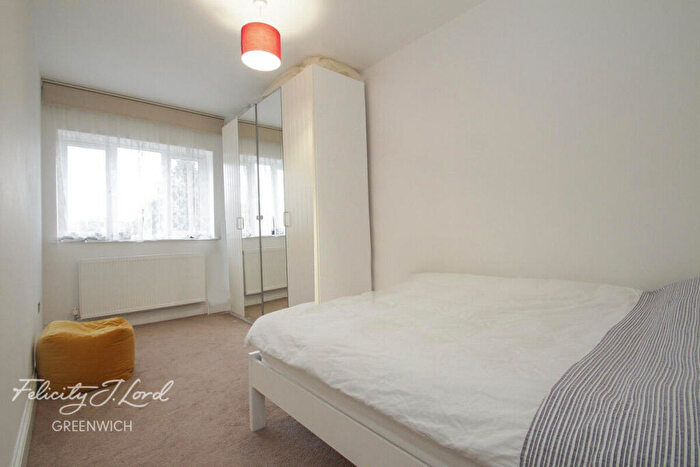 2 Bedroom Apartment To Rent In Bush Road, London, SE8