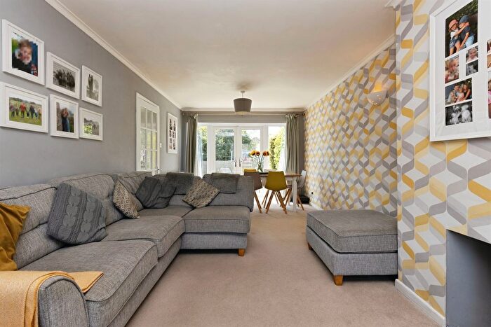 3 Bedroom Semi-detached House For Sale In Cotsmore Close, Moreton-In-Marsh, GL56