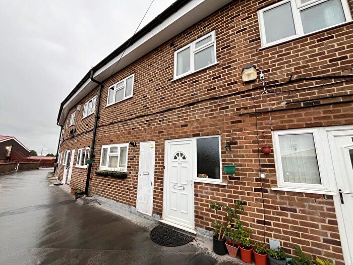 4 Bedroom Flat To Rent In Hobs Moat Road, Solihull, B92