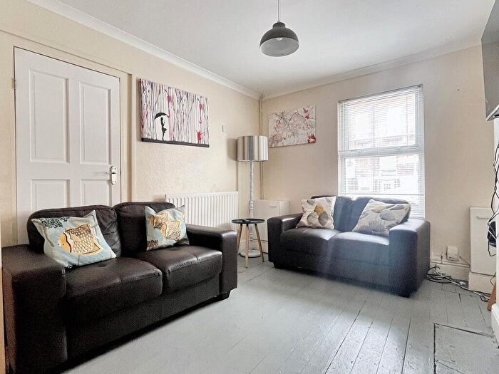 4 Bedroom Terraced House To Rent In Worcester Street, Gloucester, GL1