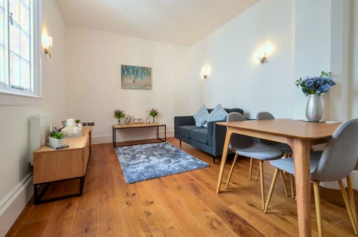 1 Bedroom Apartment To Rent In The Lambs Building, Market Square, NG1