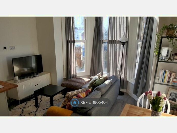 1 Bedroom Flat To Rent In Whitworth Road, London, SE25