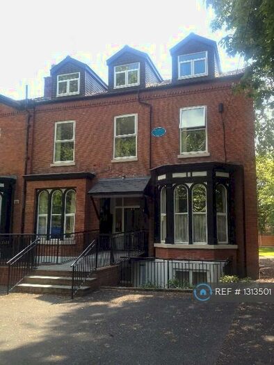 2 Bedroom Flat To Rent In Withington, Manchester, M20
