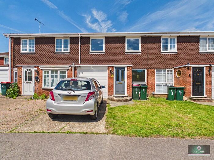 3 Bedroom Property To Rent In Cotswold Close, Crawley, RH11