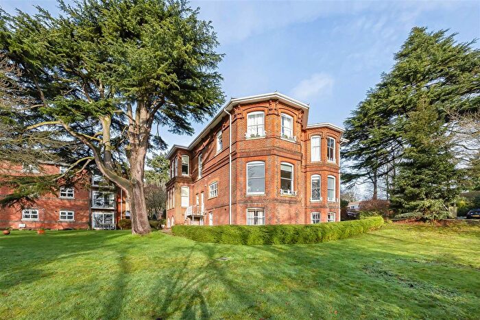 1 Bedroom Flat For Sale In St. Peters Avenue, Caversham, Reading, RG4