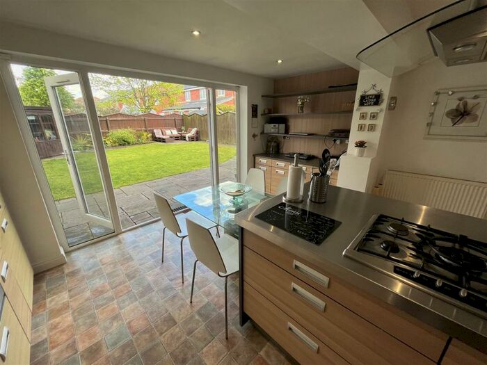 4 Bedroom Detached House For Sale In Sandhurst Drive, Wilmslow, SK9