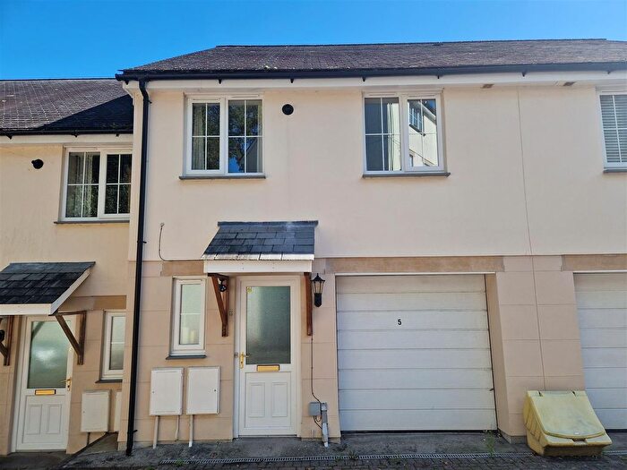 3 Bedroom Property To Rent In Tavistock Road, Launceston, PL15