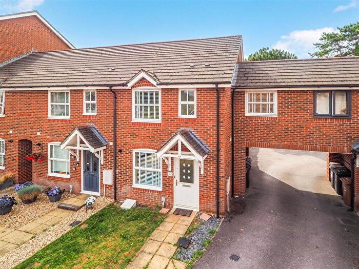 3 Bedroom End Of Terrace House For Sale In Topaz Drive, Andover, SP10