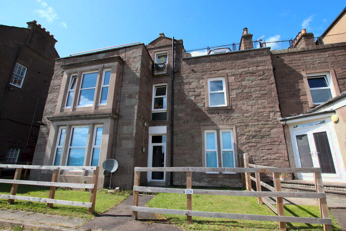 2 Bedroom Flat To Rent In Roseangle, West End, DD1