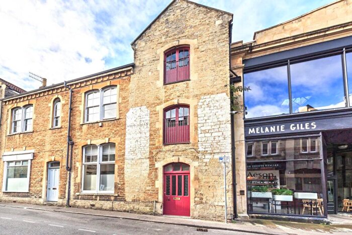 3 Bedroom Terraced House For Sale In Palmer Street, Frome, BA11