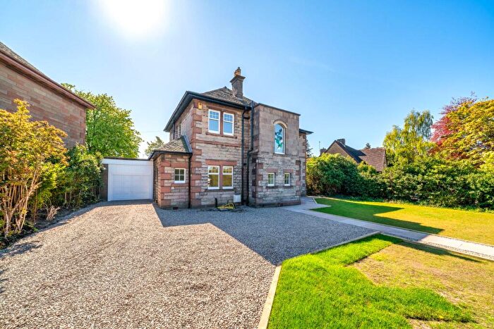 3 Bedroom Detached House For Sale In Maybury Road, Edinburgh, Midlothian, EH4