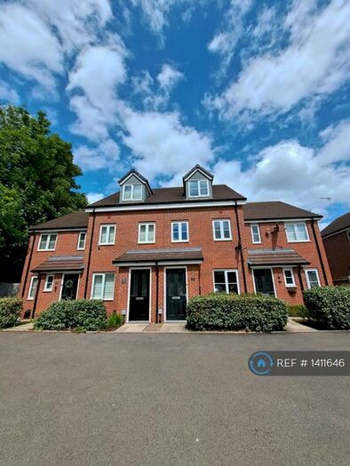 3 Bedroom Terraced House To Rent In Greyhound Road, Coventry, CV6