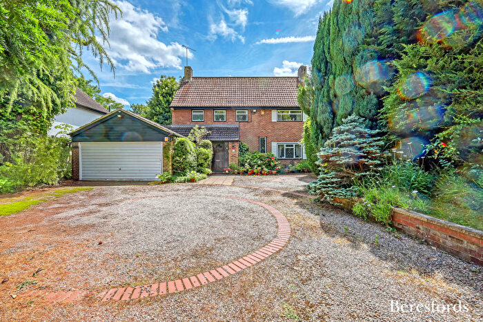 4 Bedroom Detached House For Sale In Rayleigh Road, Hutton, CM13