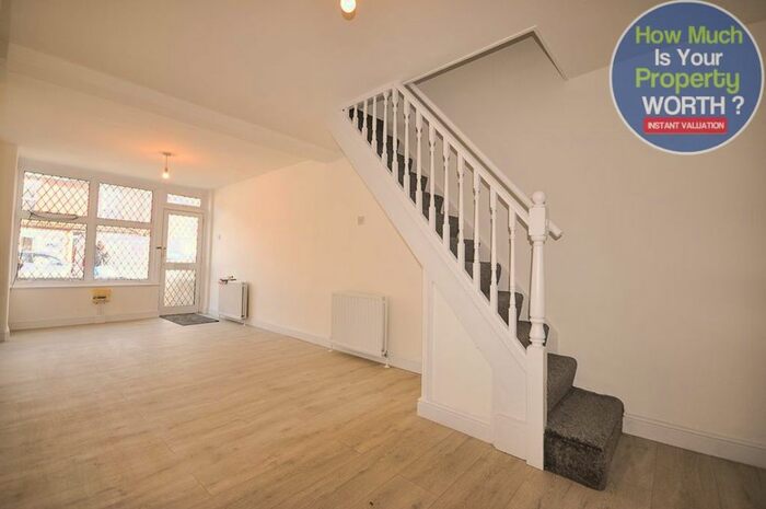 2 Bedroom Terraced House To Rent In Dunville Road, Bedford, MK40