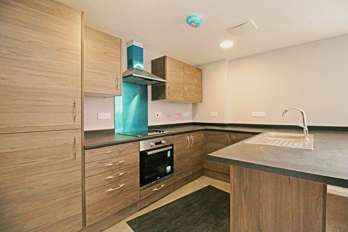 2 Bedroom Flat To Rent In Duncan Road, Gillingham, ME7