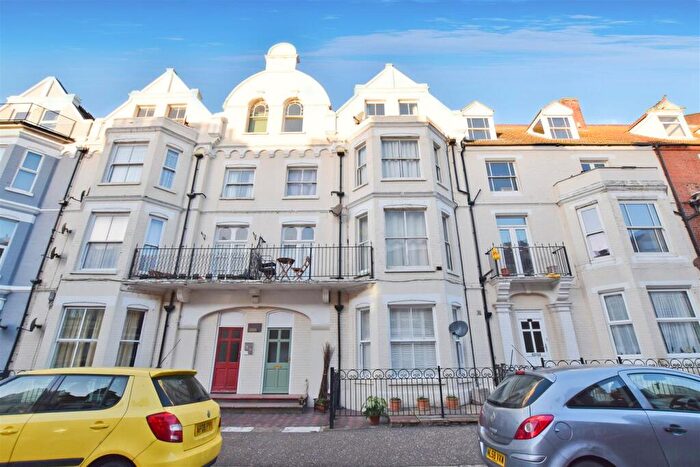 2 Bedroom Apartment To Rent In Cabbell Road, Cromer, NR27