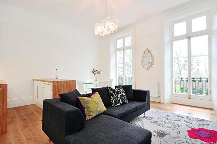 1 Bedroom Flat To Rent In Norland Square, W11