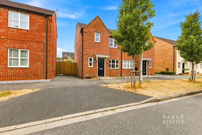 3 Bedroom Semi-Detached House For Sale In Ocean Drive, Warsop, Nottinghamshire, NG20