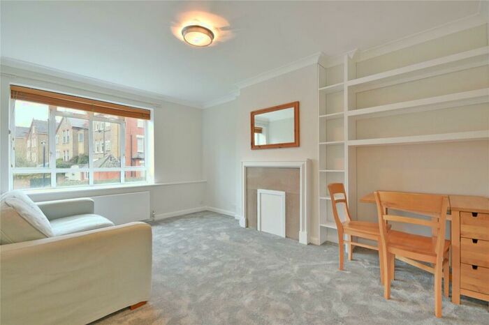 1 Bedroom Flat To Rent In Mapesbury Road, Mapesbury, NW2