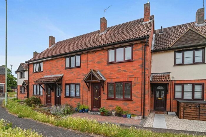 2 Bedroom Terraced House For Sale In Cattawade Street, Brantham, CO11