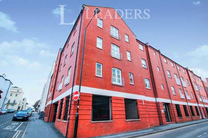 1 Bedroom Apartment To Rent In Windsor Street, CV32