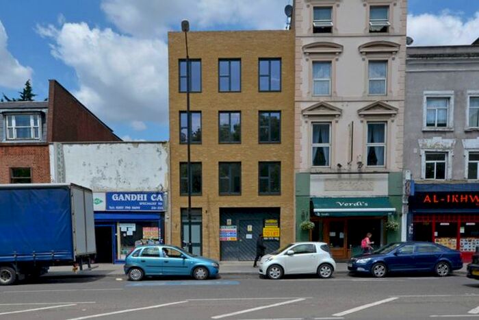 1 Bedroom Flat For Sale In Mile End Road, Mile End, London, E1