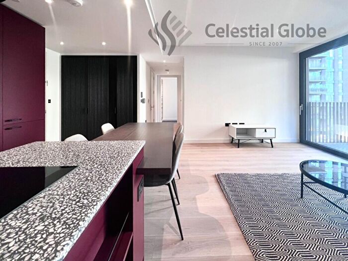 2 Bedroom Apartment To Rent In Viaduct Gardens, London, SW11