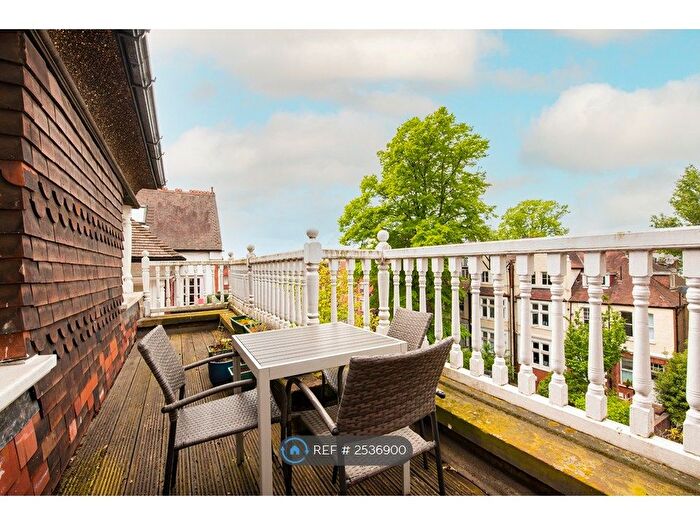 2 Bedroom Flat To Rent In Frognal, London, NW3