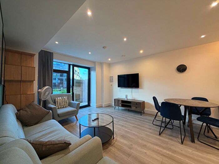 2 Bedroom Flat To Rent In Harlequin Avenue, Brentford, TW8