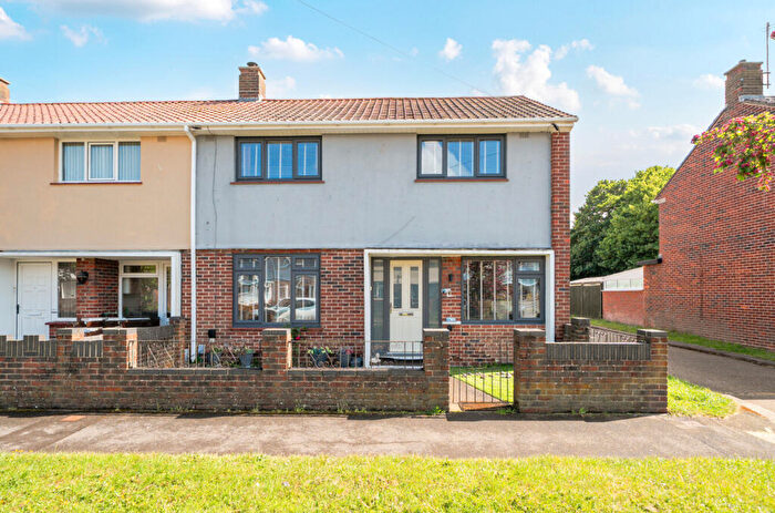 4 Bedroom Semi-Detached House For Sale In Bracklesham Road, Gosport, Hampshire, PO13