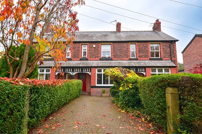 4 Bedroom Terraced House For Sale In Pool Lane, Lymm, WA13