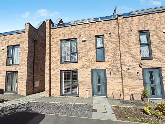 3 Bedroom Semi Detached House For Sale In Ann Lane, Astley, Tyldesley, Manchester, M29