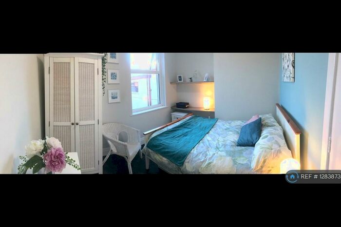 1 Bedroom Flat To Rent In Coronation Street, Blackpool, FY1