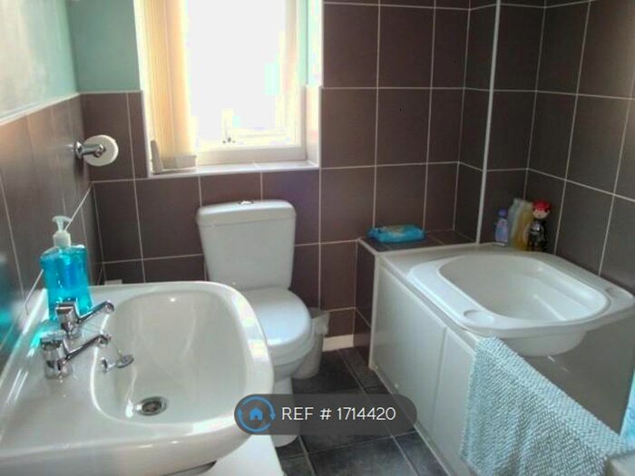 2 Bedroom Terraced House To Rent In Goldstar Way, Birmingham, B33